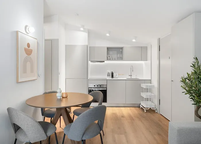 شقة Modern 1br - Brand New Bonjardim I